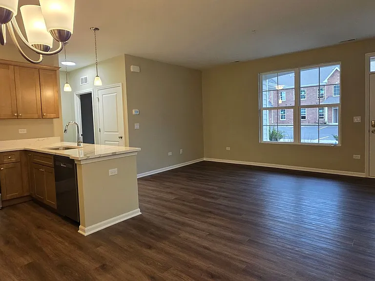 372 Timber Pointe Dr — Photo 7