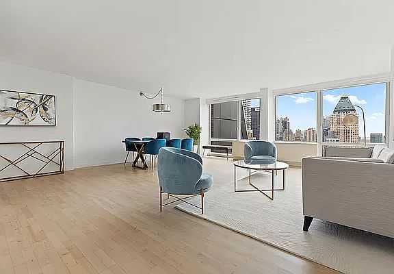 2nd image of 322 W 57th St #Q56