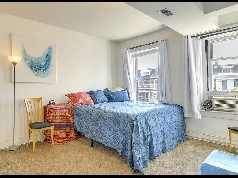 821 Randolph St NW — Photo 15