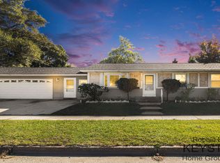 306 Farnham St SW, Wyoming, MI 49548