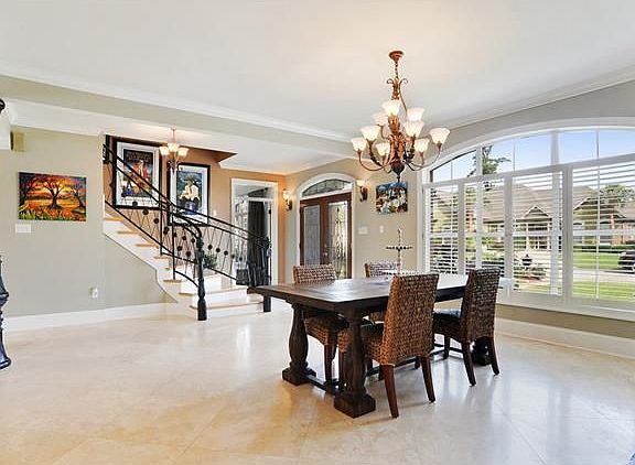 4th image of 6 Wedgwood Ct