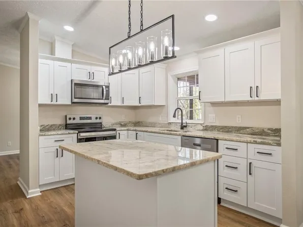 8581 Crittenden Rd, Suffolk, VA 23436