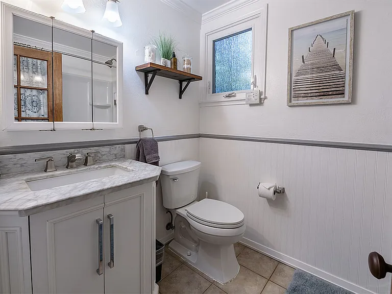 301 County Rd — Photo 13
