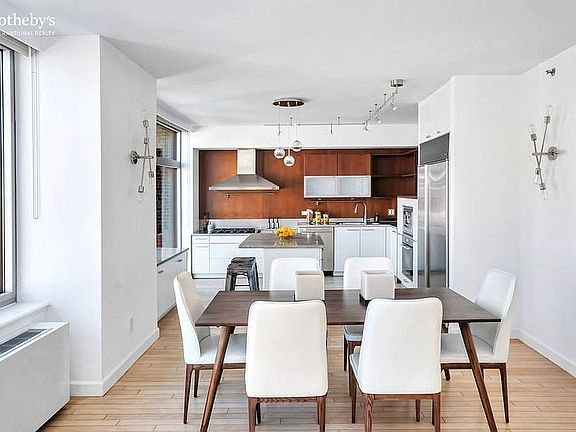 5th image of 151 W 17th St APT 10G