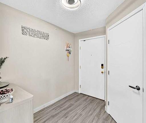 4th image of 6635 S 25th Ave NE #1301