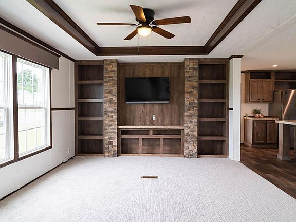 4th image of 108 Blue Jay Cir