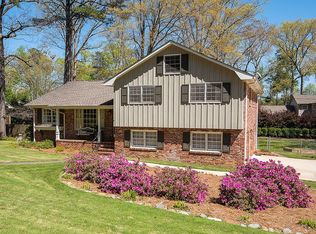 2352 Garland Dr, Vestavia Hills, AL 35216