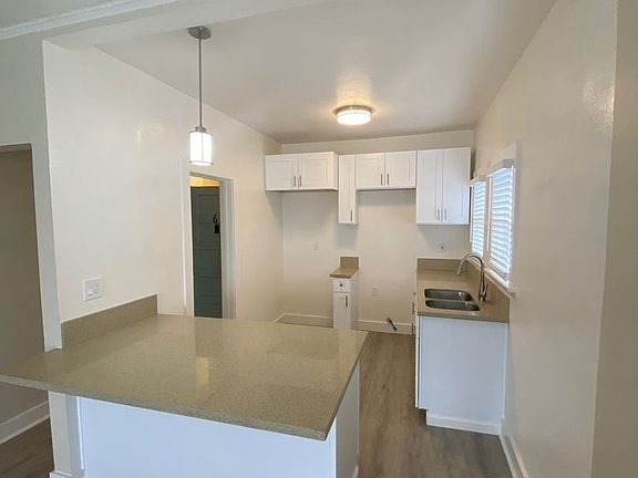4th image of 2644 E 4th St #6