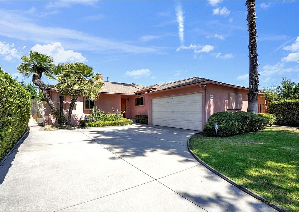 1st image of 6860 Babcock Ave