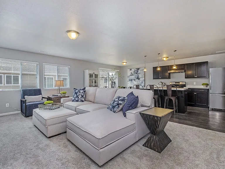 1847 Bluff Ridge Ct — Photo 10
