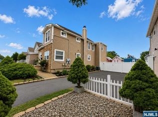 408 Forest St #410, Kearny, NJ 07032