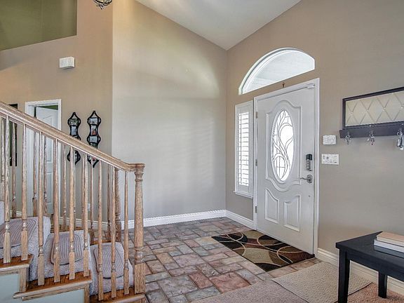 4th image of 1125 Wild Oak Dr