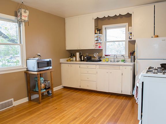 Street level kitchen