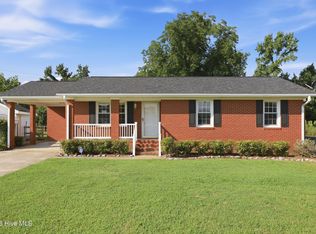 623 Moore Town Rd, Walstonburg, NC 27888