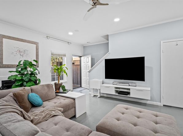 9850 Pagewood Ln APT 1302, Houston, TX 77042