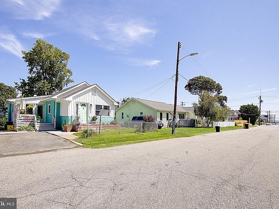 5th image of 4036 9th St