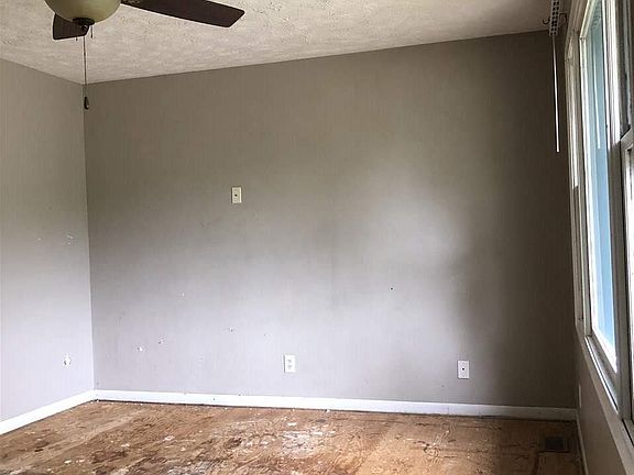 4th image of 2802 Janan Dr
