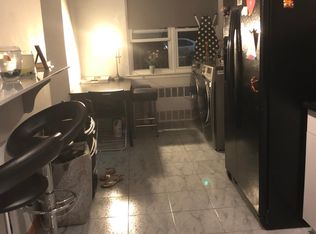 2471 E 2nd St, Brooklyn, NY 11223