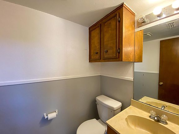 3rd image of 11621 Agua Dulce Creek Dr APT A