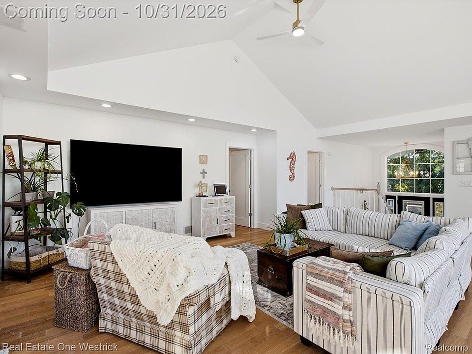 850 Townsend Dr, photo 21