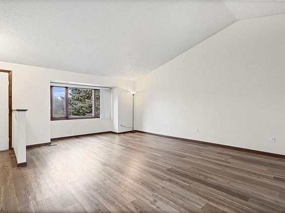 3rd image of 2264 Danielle Ct