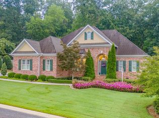 1811 Saint Ives Pl, Dalton, GA