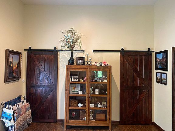 4th image of 5294 Township Road 211