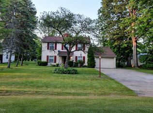 4242 Kerrybrook Dr, Youngstown, OH 44511