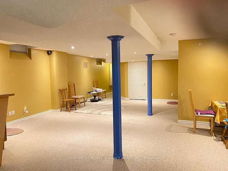 854 Knotty Pine Grv #LOWER — Photo 7