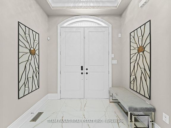 5th image of 26 Adonis Close