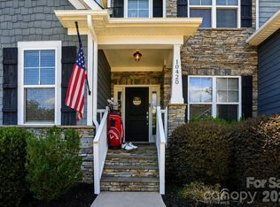 10420 Daufuskie Dr, Charlotte, NC 28278