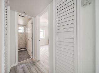 111 NW 152nd St #16, Miami, FL 33169