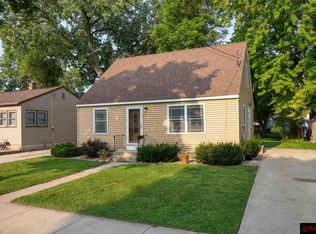 1009 Center St, North Mankato, MN 56003