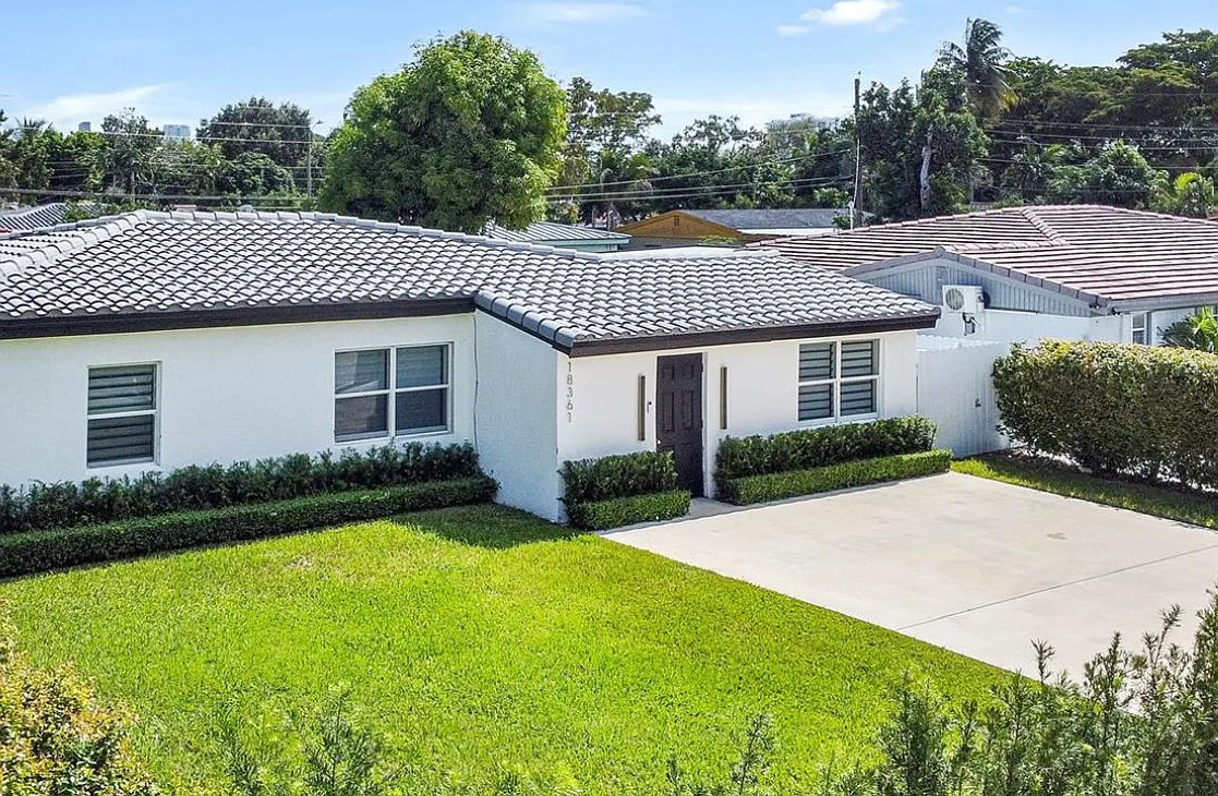 4 bed, 4.0 bath, 2094 sqft, $6,500 — Photo 1
