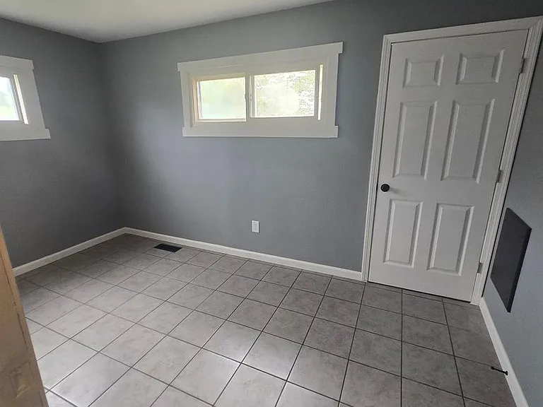 340 Unaka Dr — Photo 21