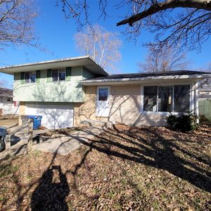 126 E Maxwelton Dr, Des Moines, IA, 50315