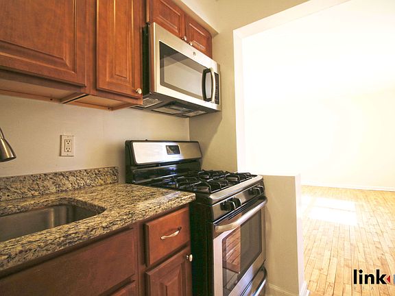 2nd image of 15319 75th Ave APT 1G