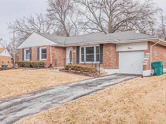 2nd image of 1209 Hamlet Ct