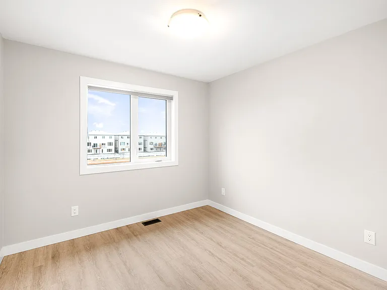 40 Ken Oblik Dr — Photo 52