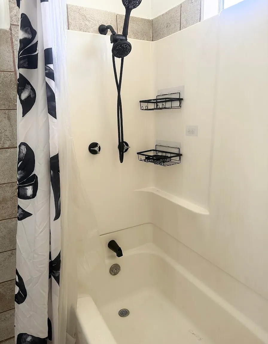 2 bed, 950 sqft, $1,750 — Photo 4