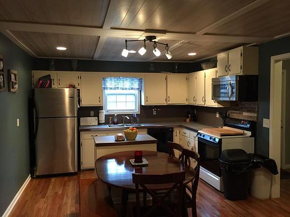 4th image of 459 Sycamore Dr