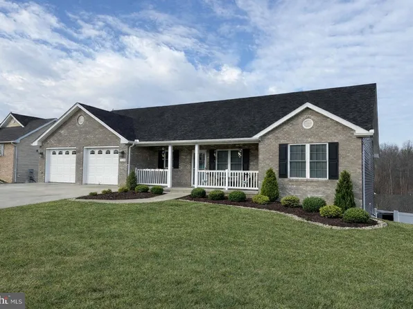 1123 Ewell St, Front Royal, VA 22630