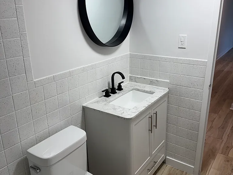 192 Churchill Rd S #302 — Photo 17