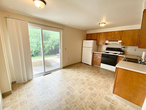 3rd image of 4403-4429 Harding Dr #4409