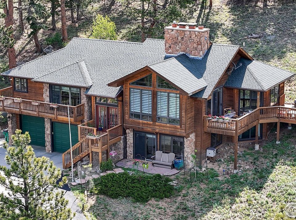 1st image of 2029 Uplands Cir