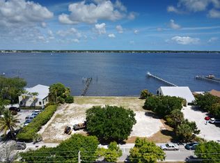 409 SE Osceola St, Stuart, FL 34994