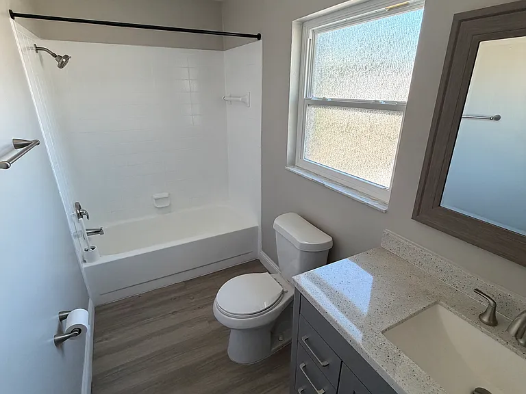 7520 Hawthorn Dr — Photo 14