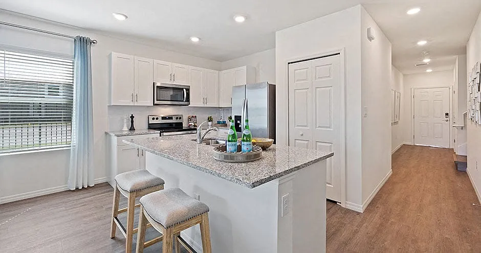 Soluna Townhomes — Photo 3