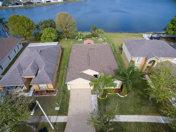 5th image of 12917 Lake Vista Dr