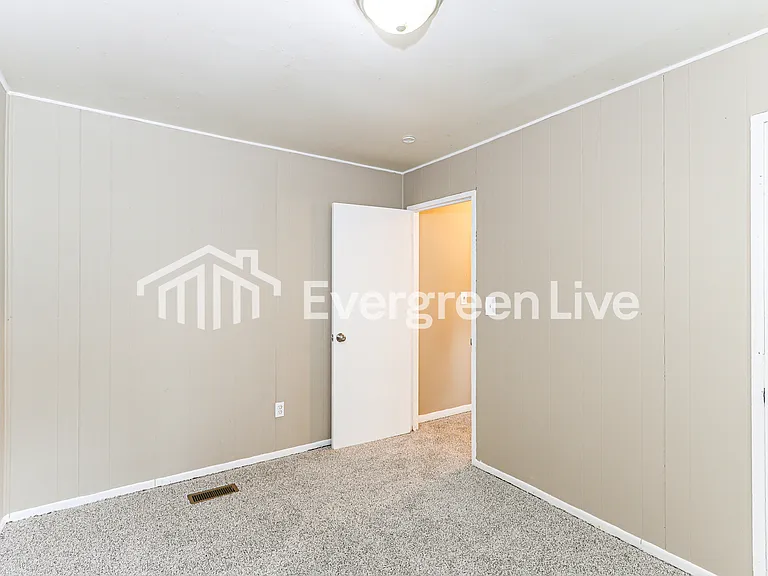 1254 Melody Ln — Photo 11